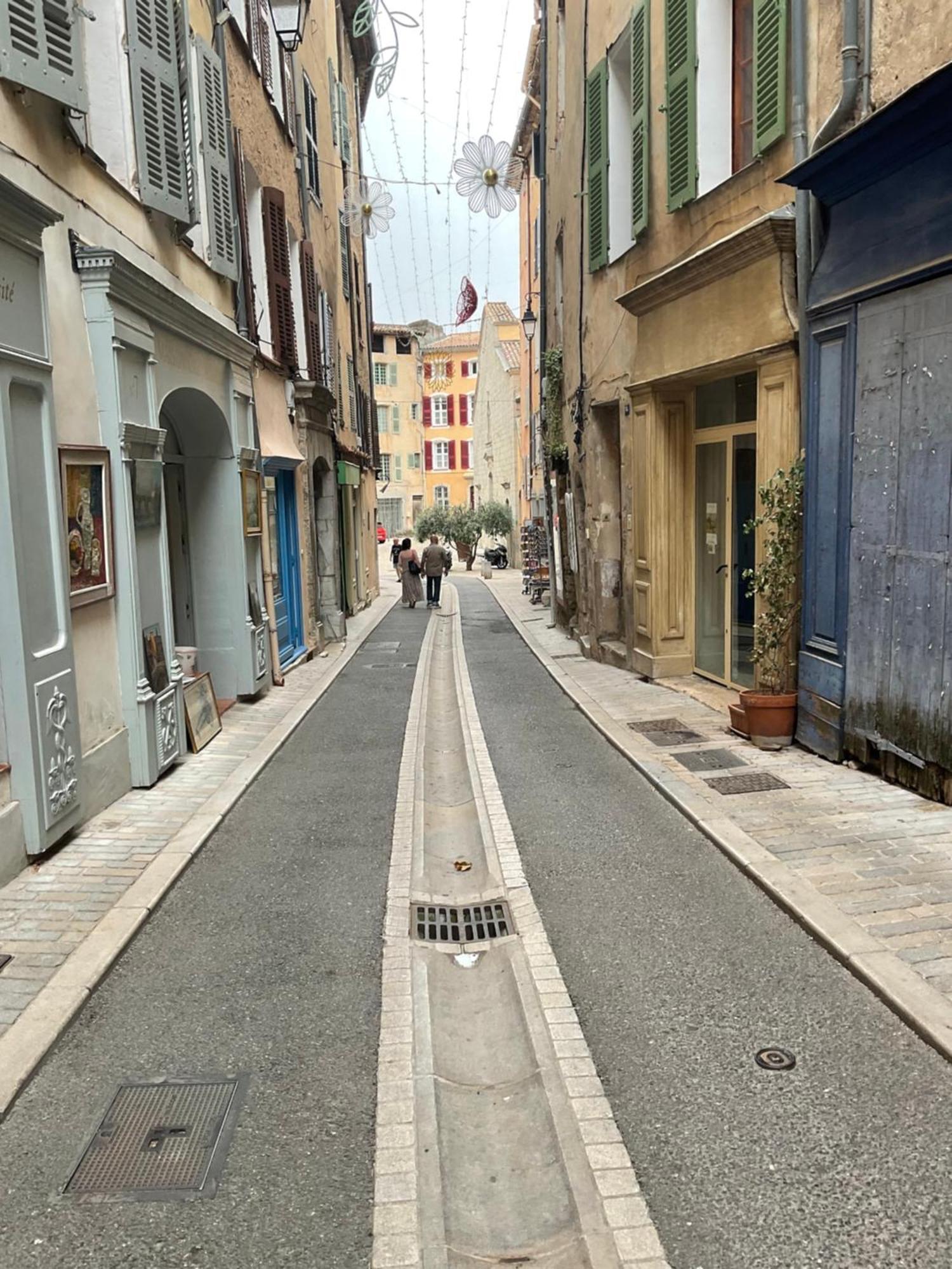 Rez De Jardin, Le Pra De Pe Apartment Cotignac Luaran gambar